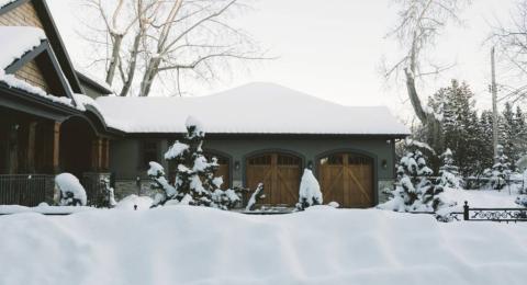 snow-house.jpg